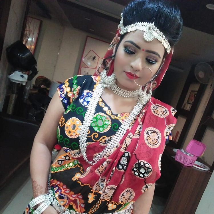engagement makeup in kanpur